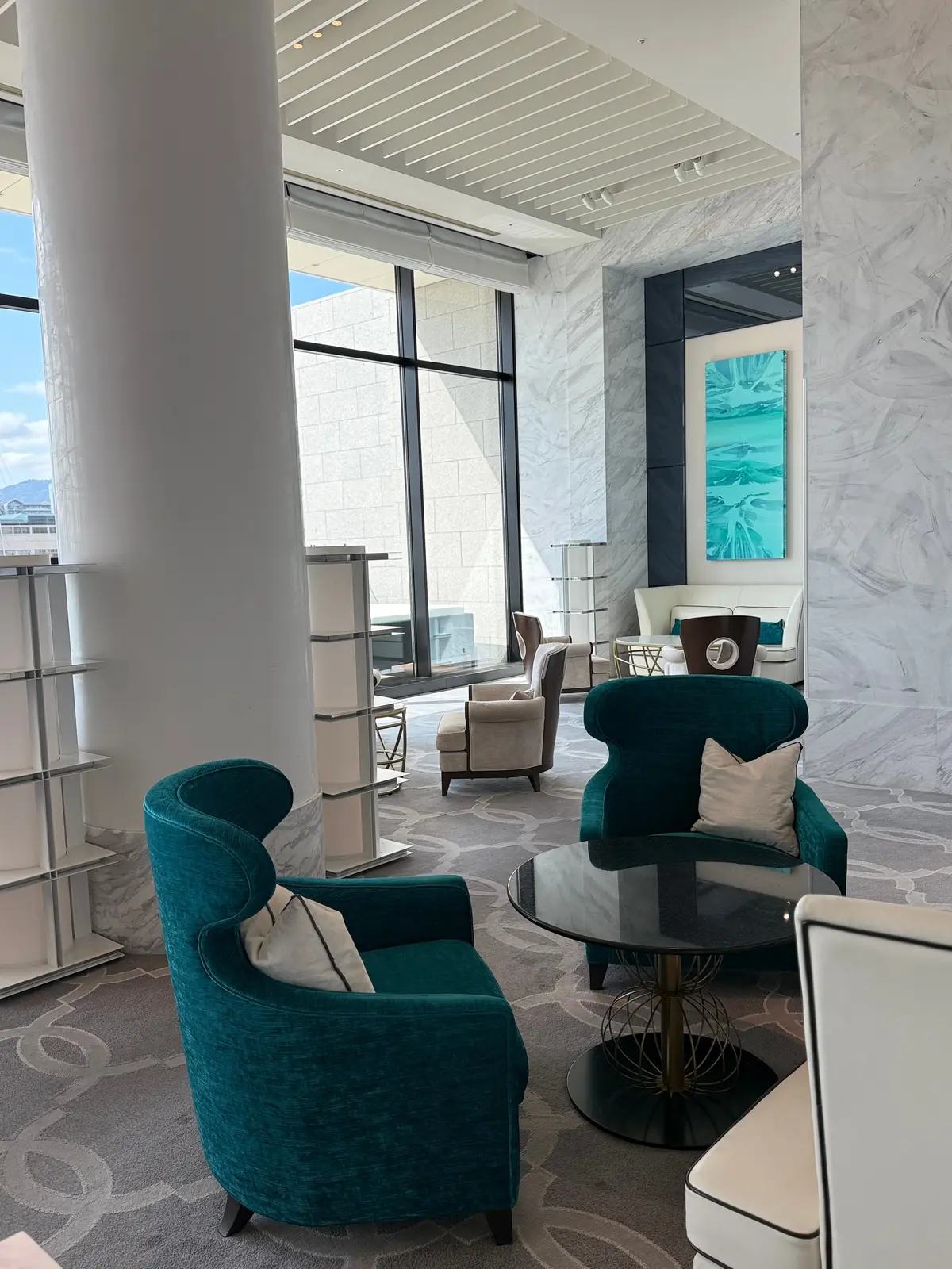 春を感じる大人のピンクコーデで、芦屋ランの画像_19