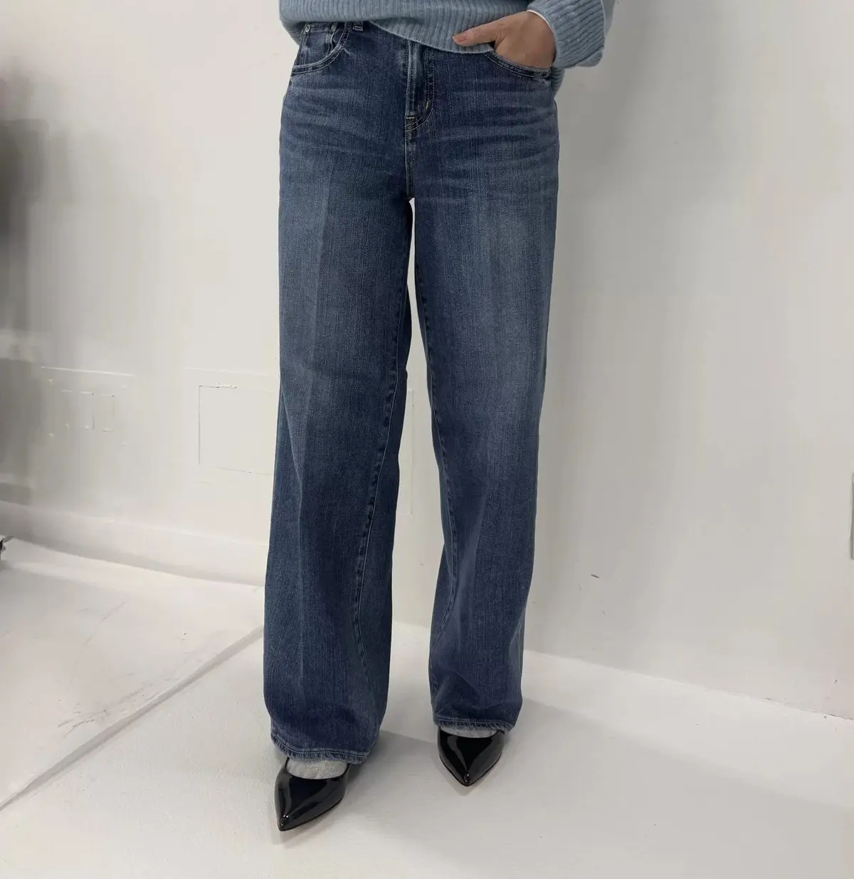 【40代・50代 パンツコーデ】 REDの画像_5