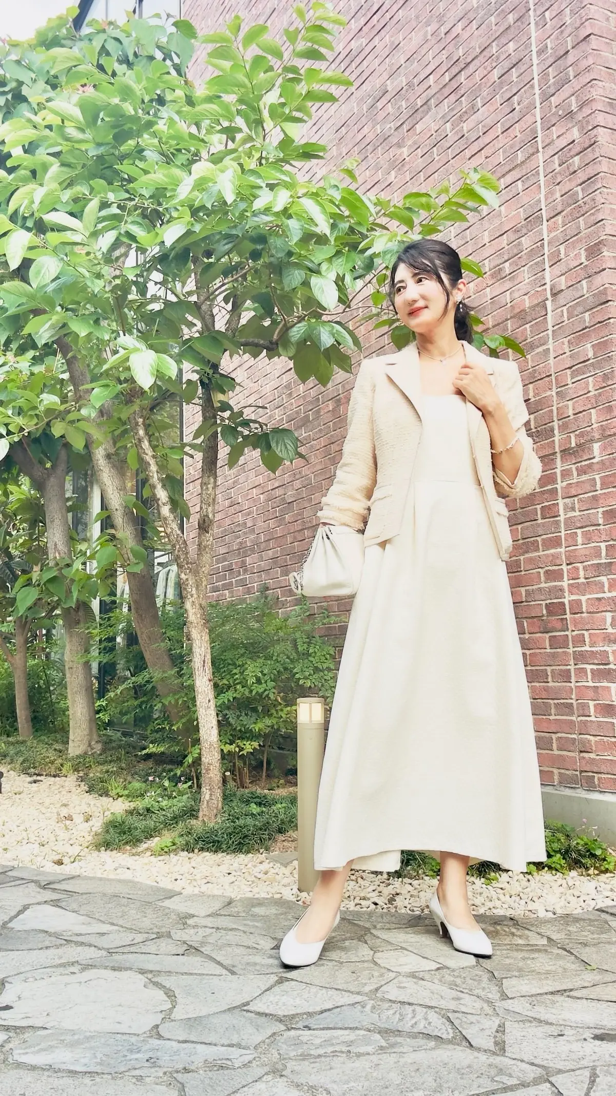 エクラ 華組 山口理江さん　50代　ワンピースコーデ　夏コーデ