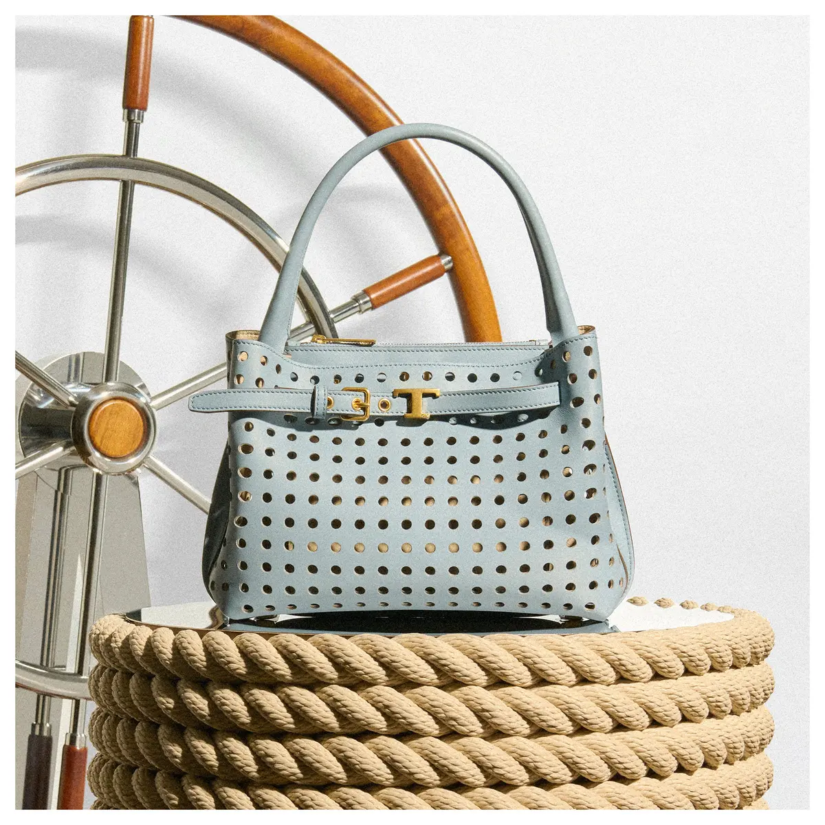トッズ　「トッズ T タイムレス バッグ」ライトブルー