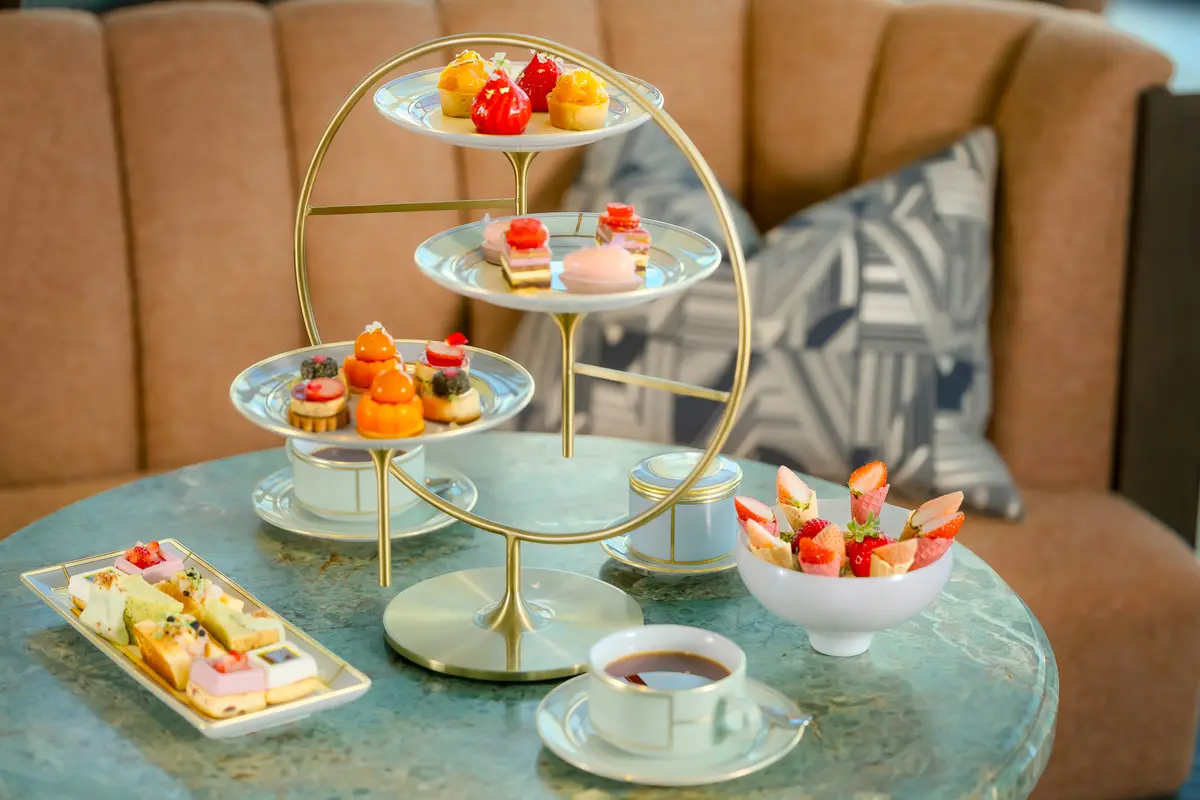 アフタヌーンティー　ウォルドーフ　アストリア大阪 ピーコック・アレー