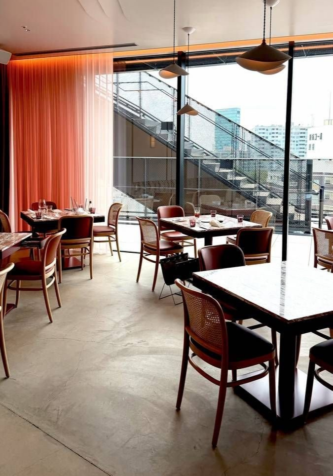 Prés de L’AS、原宿、神宮前、表参道、ランチ、new open、40代ファッション、フォアグラクリスピーサンド、デザートワゴン