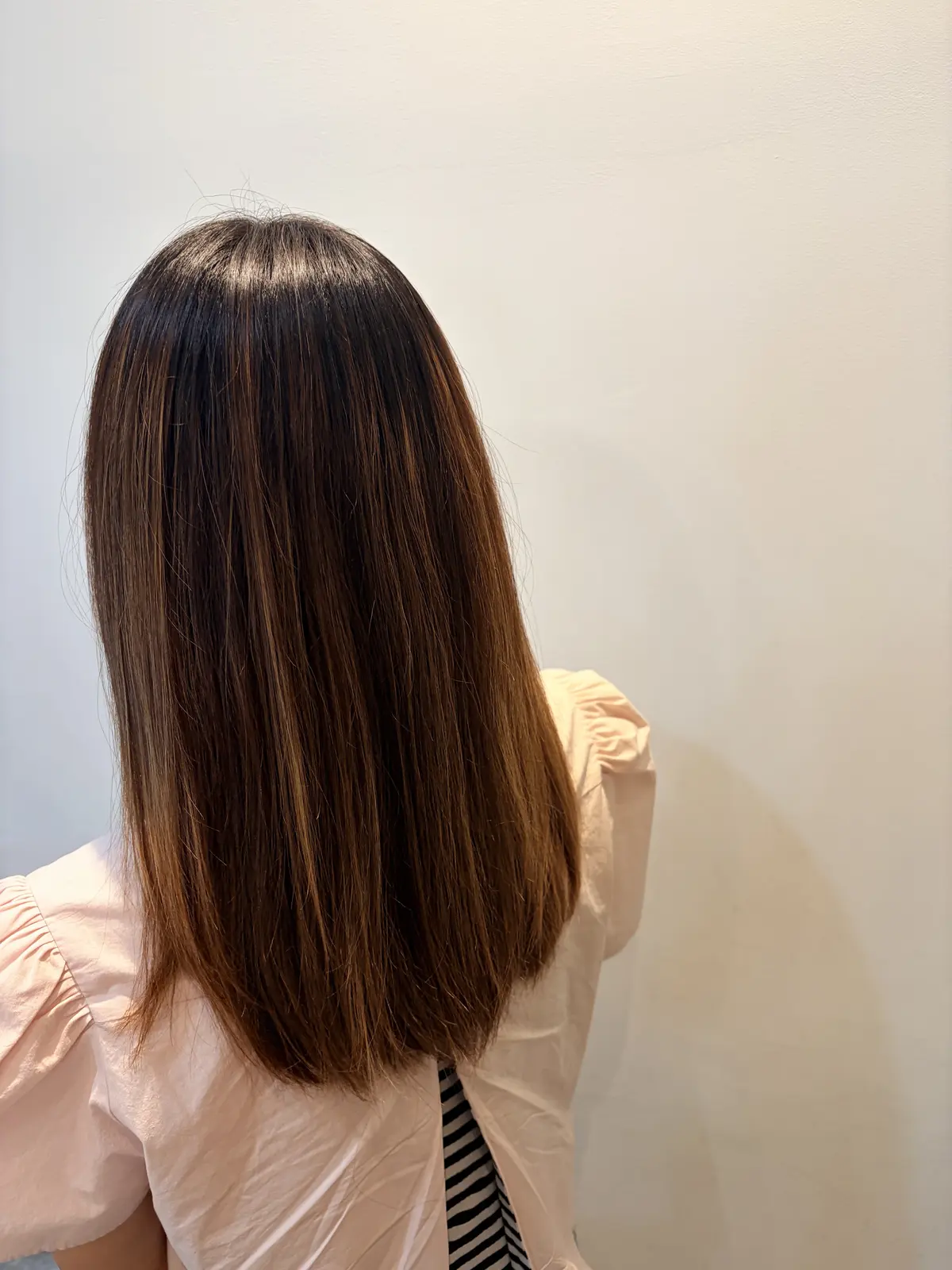 大人のセミロングヘア　毛先カール＆ストレの画像_5