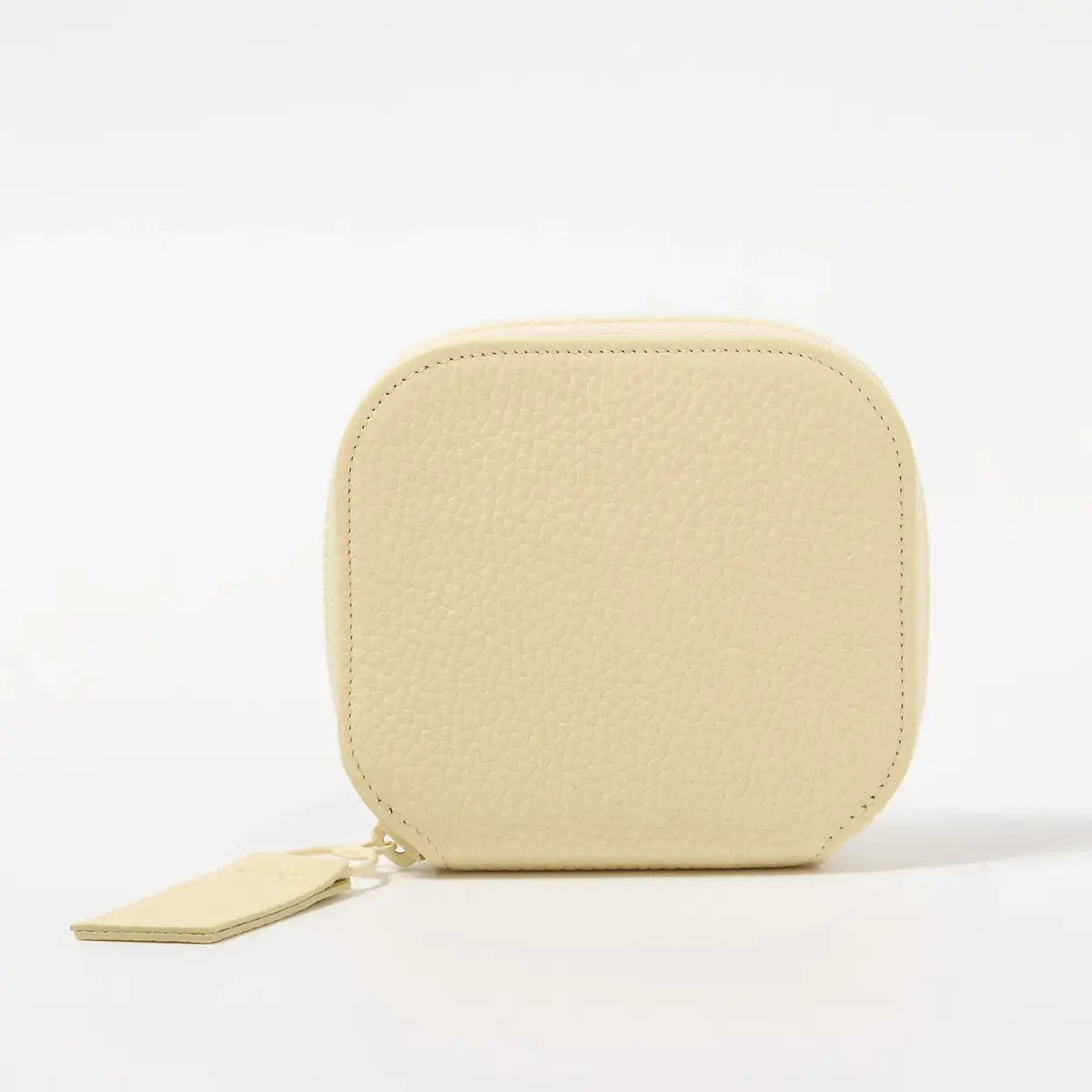 itten-itten×eclat
ラウンドミニウォレット
￥15,400