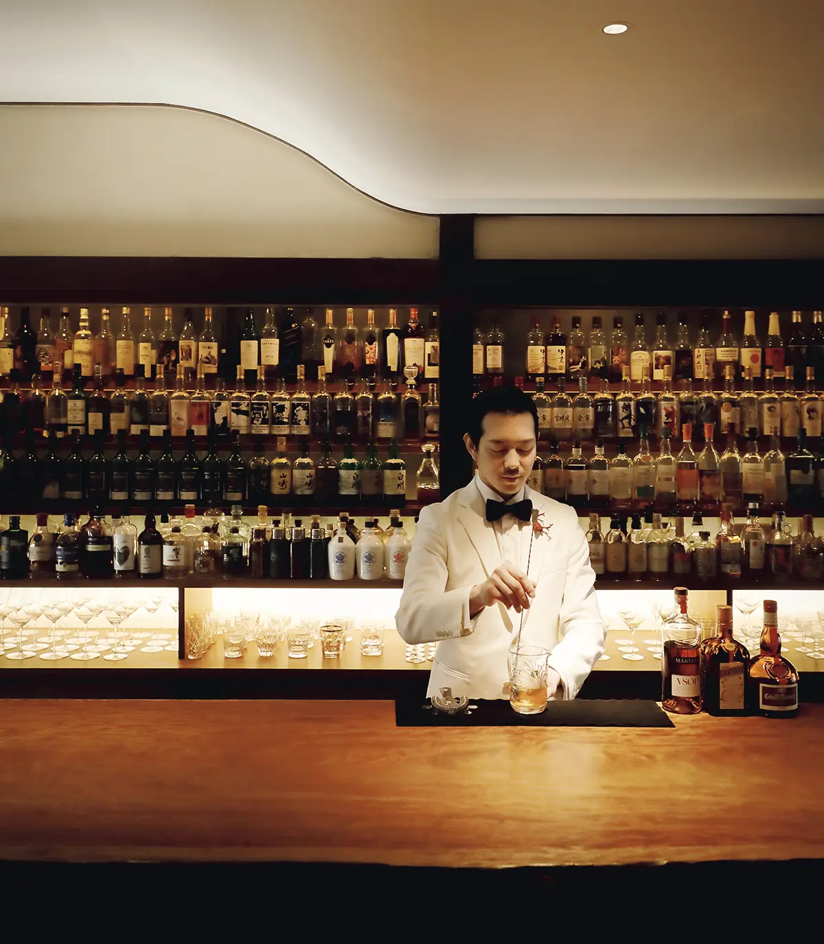バックバーの7 割はウイスキー。希少な銘柄も