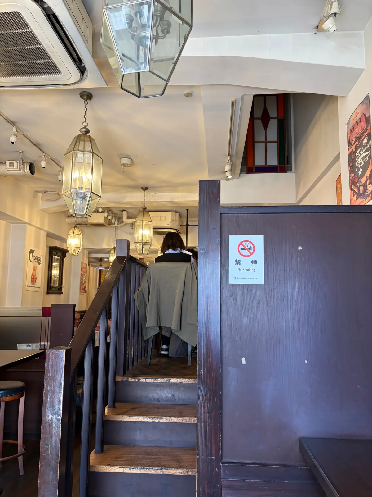 スープカレー屋　鴻（オードリー）神田駿河台店の店内