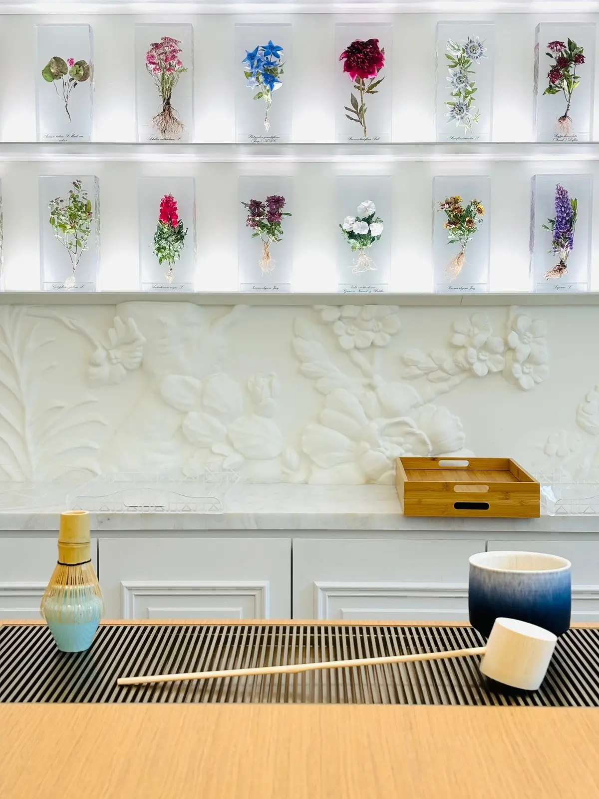 内観 ディオール バンブー パビリオン カフェ　代官山