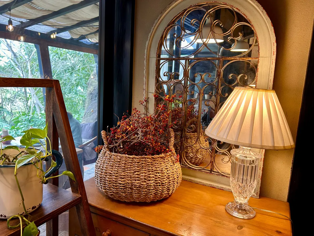 大山エリアの可愛い森のカフェへの画像_8