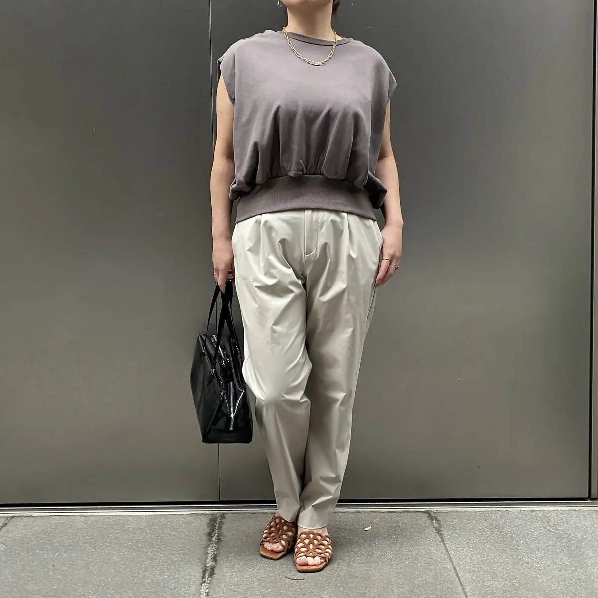 E by eclat 冷感撥水テーパードパンツ ￥20,350
