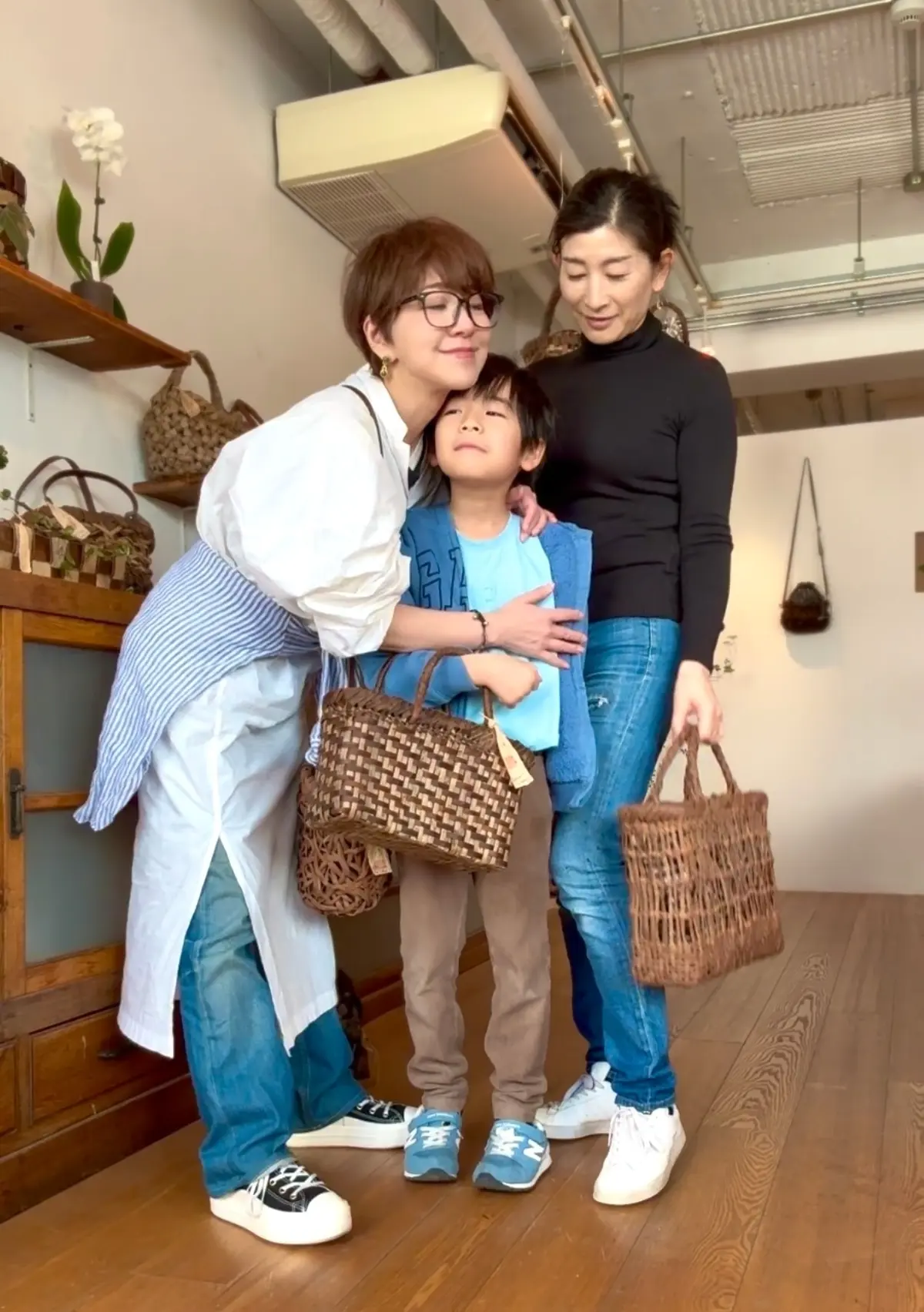 東銀座のギャラリーで着物に合うかご展とセの画像_13