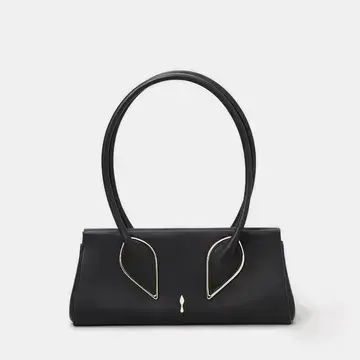 エレガントなフォーマルスタイルを作る「バゲット」