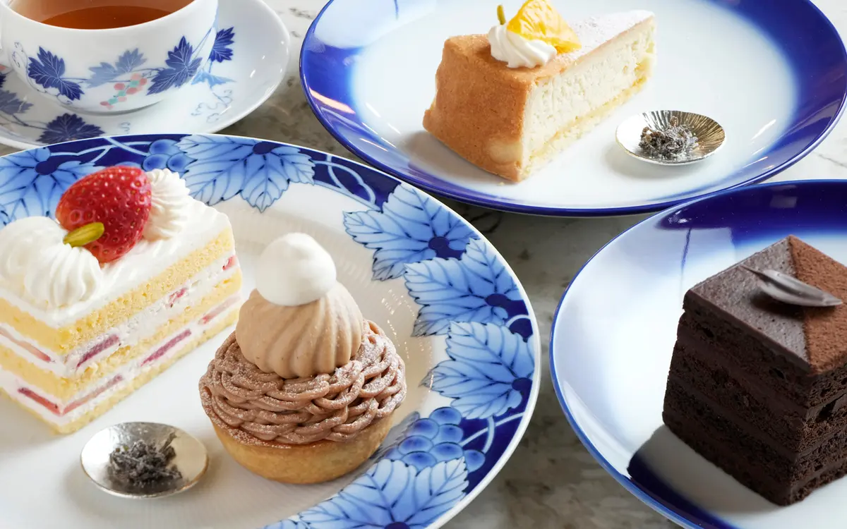 明治安田カフェ 丸の内　スイーツ　名建築カフェ