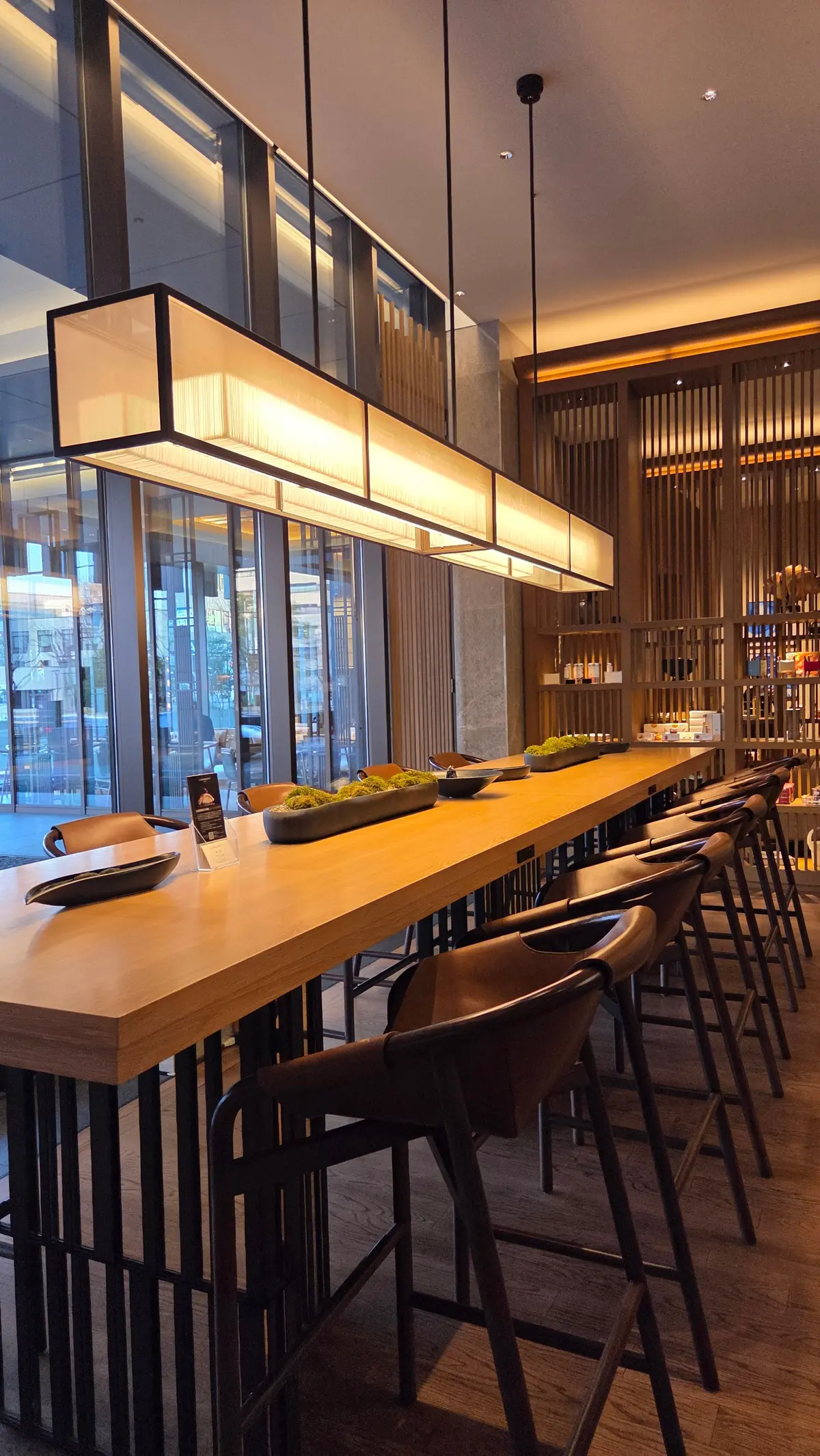 日韓首脳会談が行われたホテルにてホカンスの画像_3