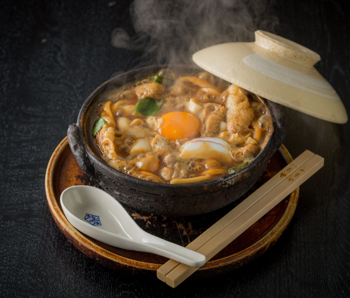 山本屋総本家　生みそ煮込うどん　名古屋　お土産