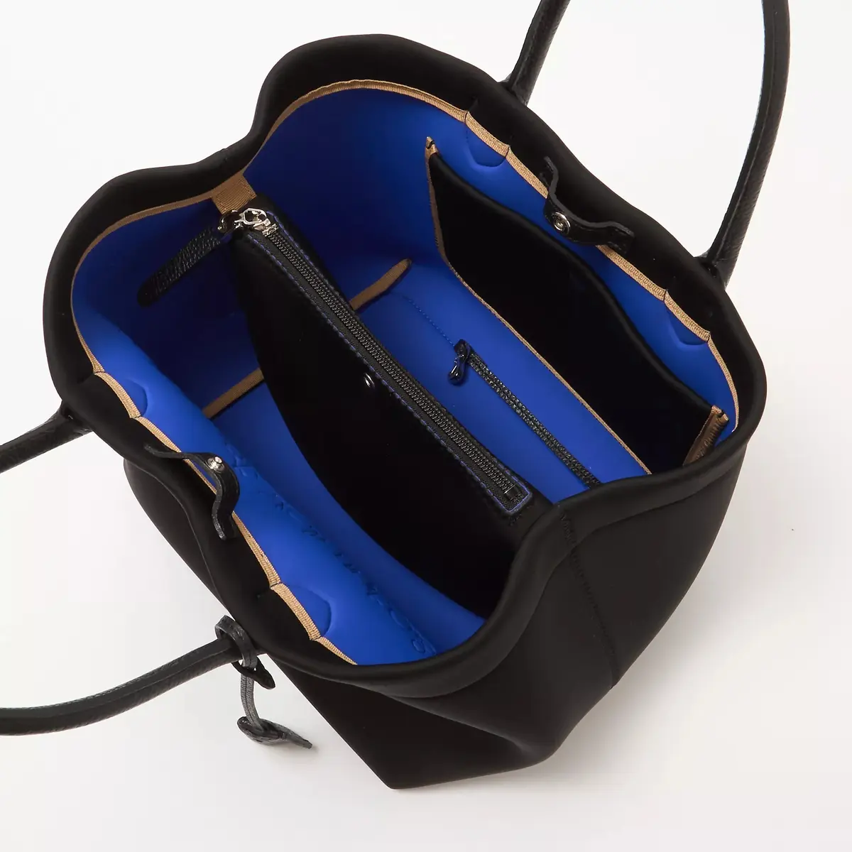 マチが広く、驚くほど軽い。旅行や観劇にもの画像_3