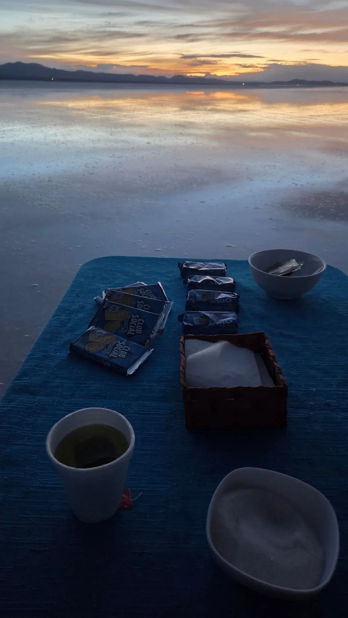 初日の出はウユニ塩湖での画像_3