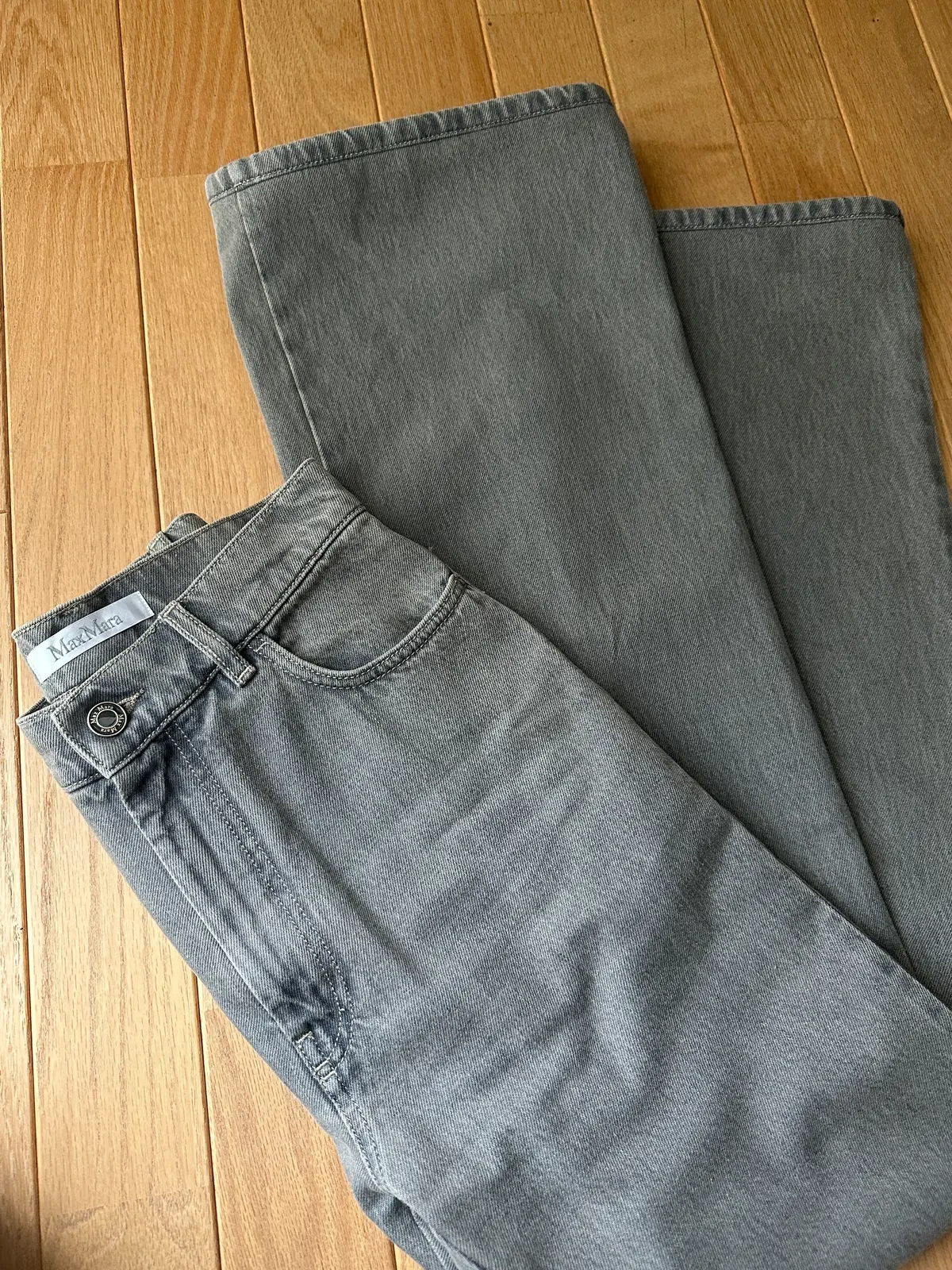 マックスマーラ　ジーンズ