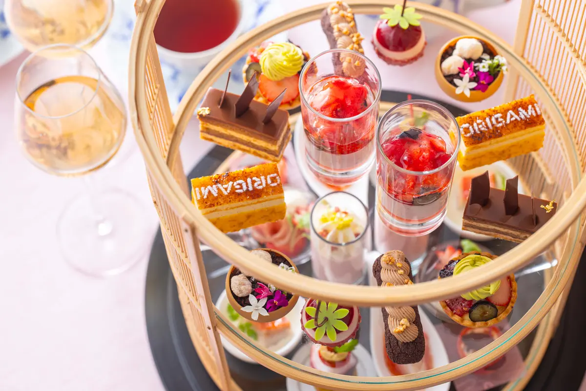 アフタヌーンティー　キャピトルホテル東急 ラウンジORIGAMI シュトロイゼル ショコラの鉢植えケーキ