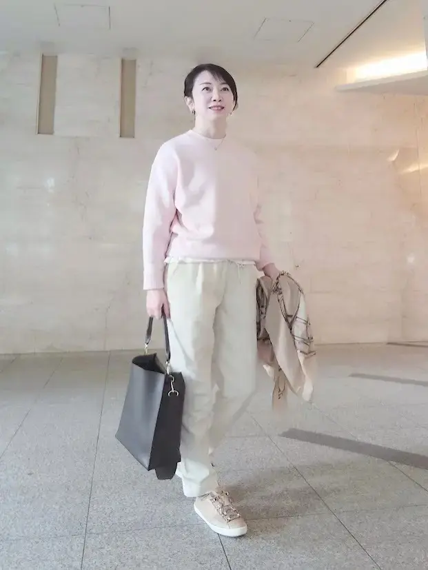 コーディロイパンツ　スニーカー