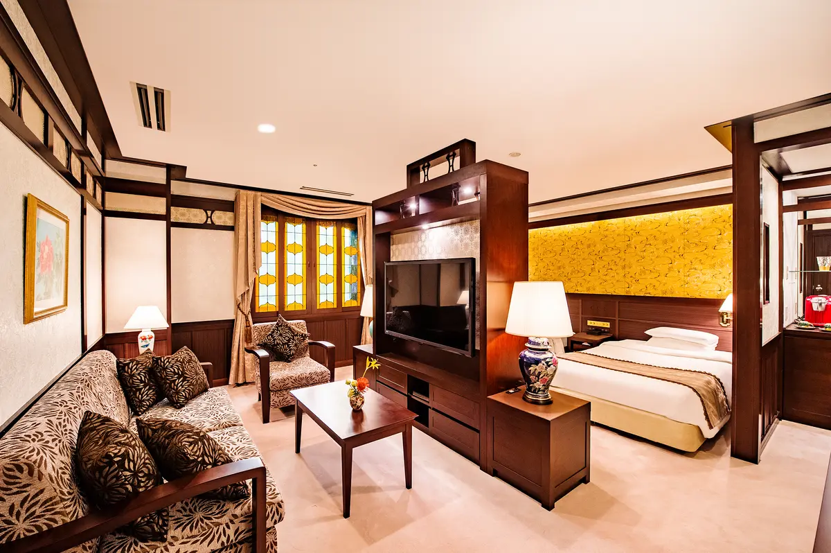 温泉 金沢白鳥路 ホテル山楽 客室 石川県 大人のひとり旅