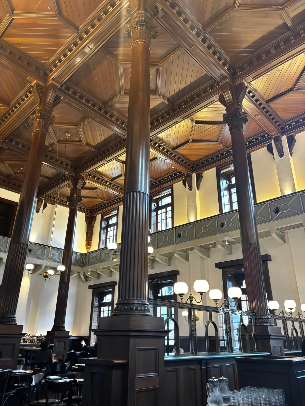 重要文化財に指定された明治生命館にあるCの画像_7