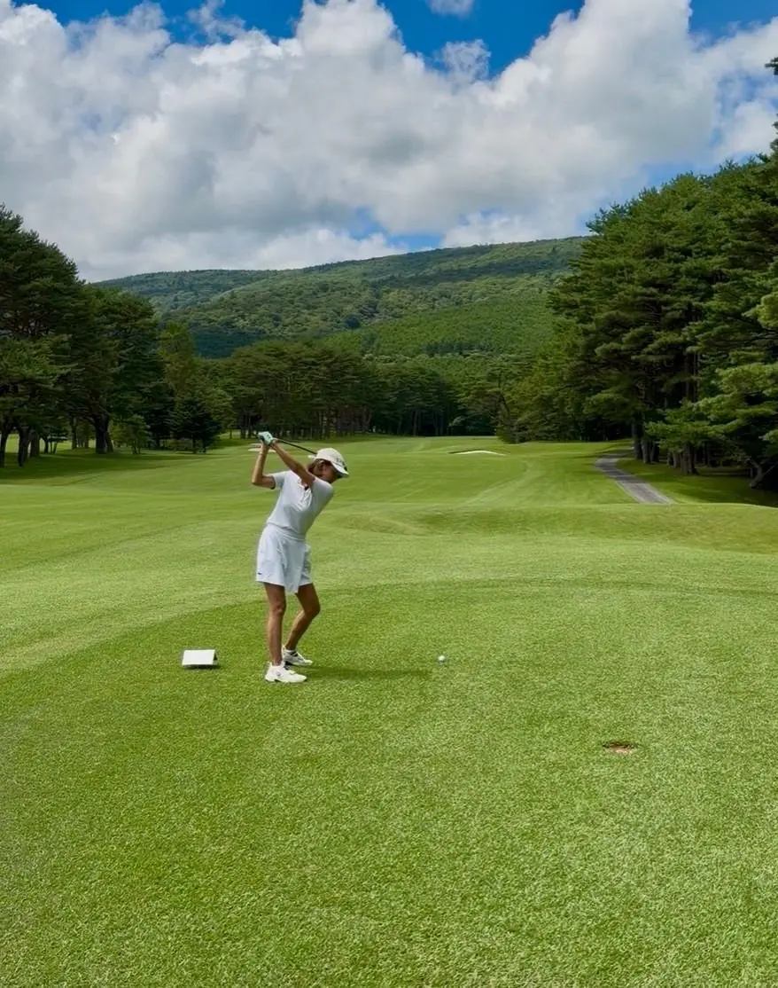 エディター松井陽子　ゴルフ風景