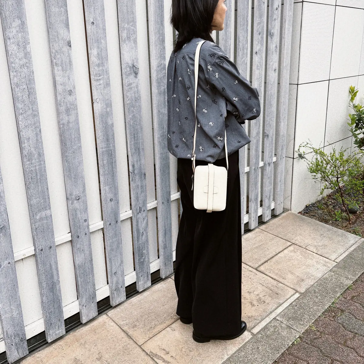 ヴァレクストラ　トリックトラックの全身コーデ