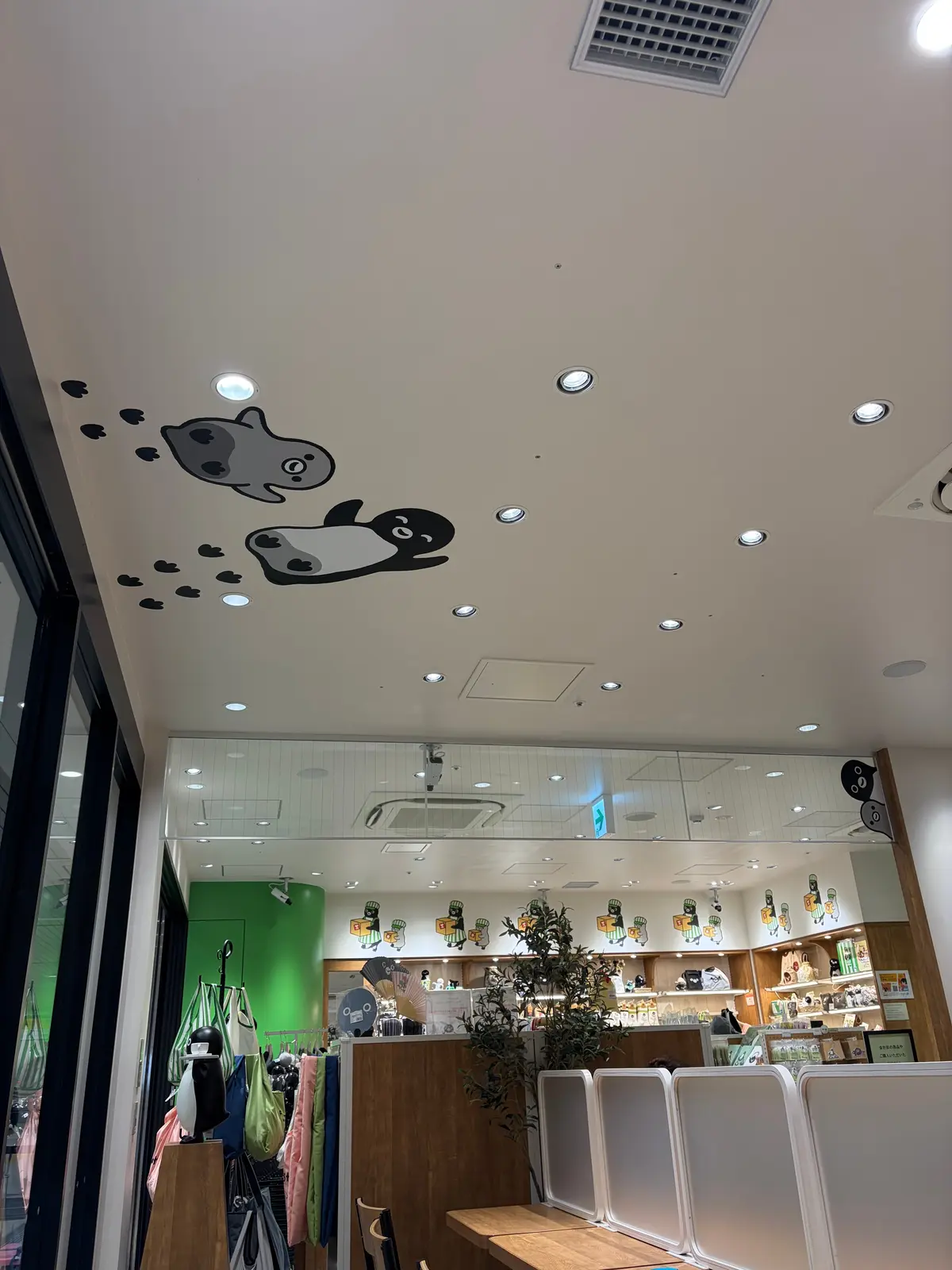 春の上野周辺散策〜桜とペンギンとパンダとの画像_5