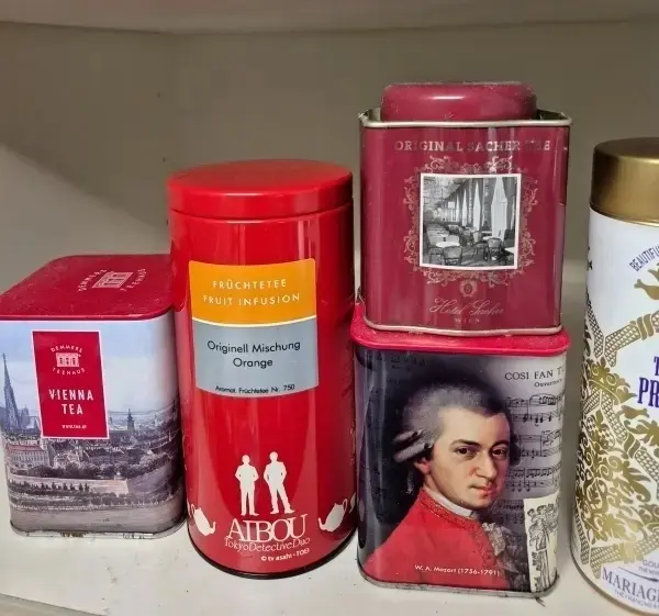 デンメアティーハウス 相棒コラボ缶