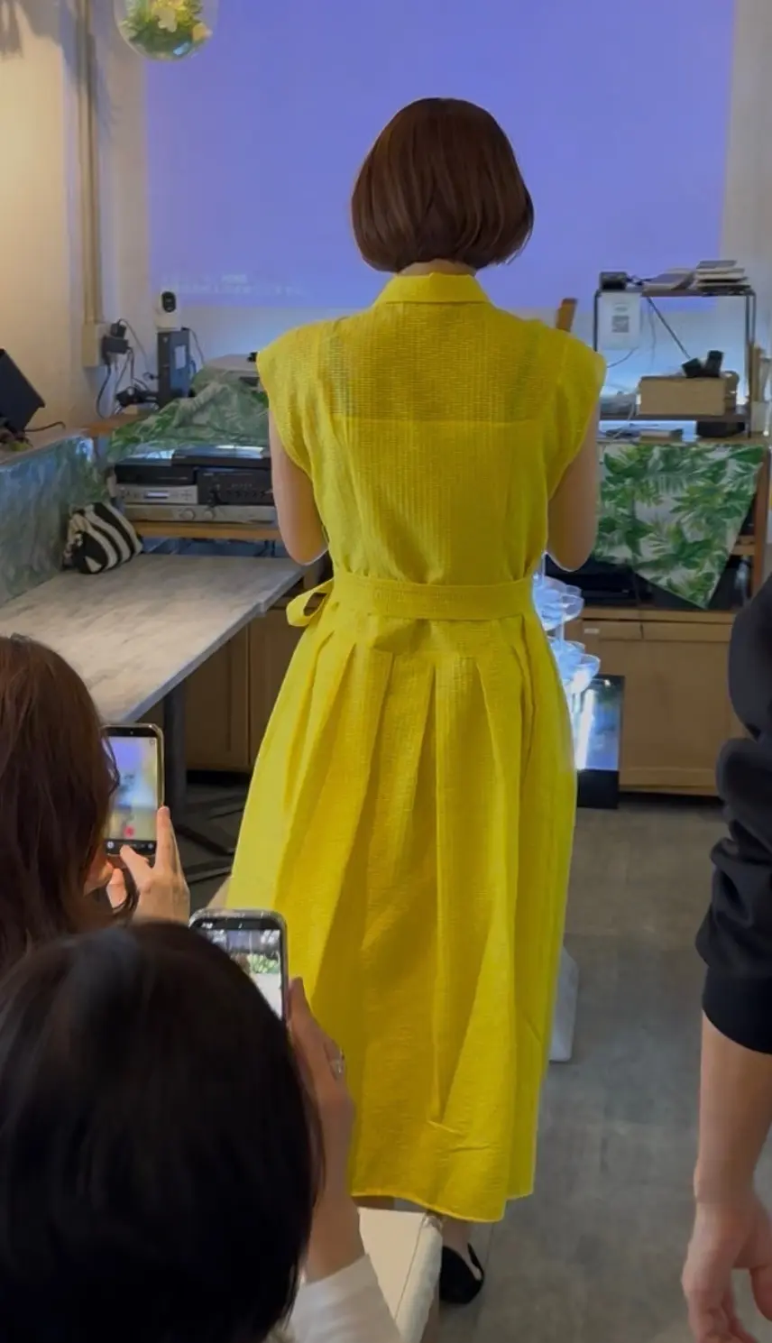 一目惚れのイエローワンピでとあるパーティの画像_4