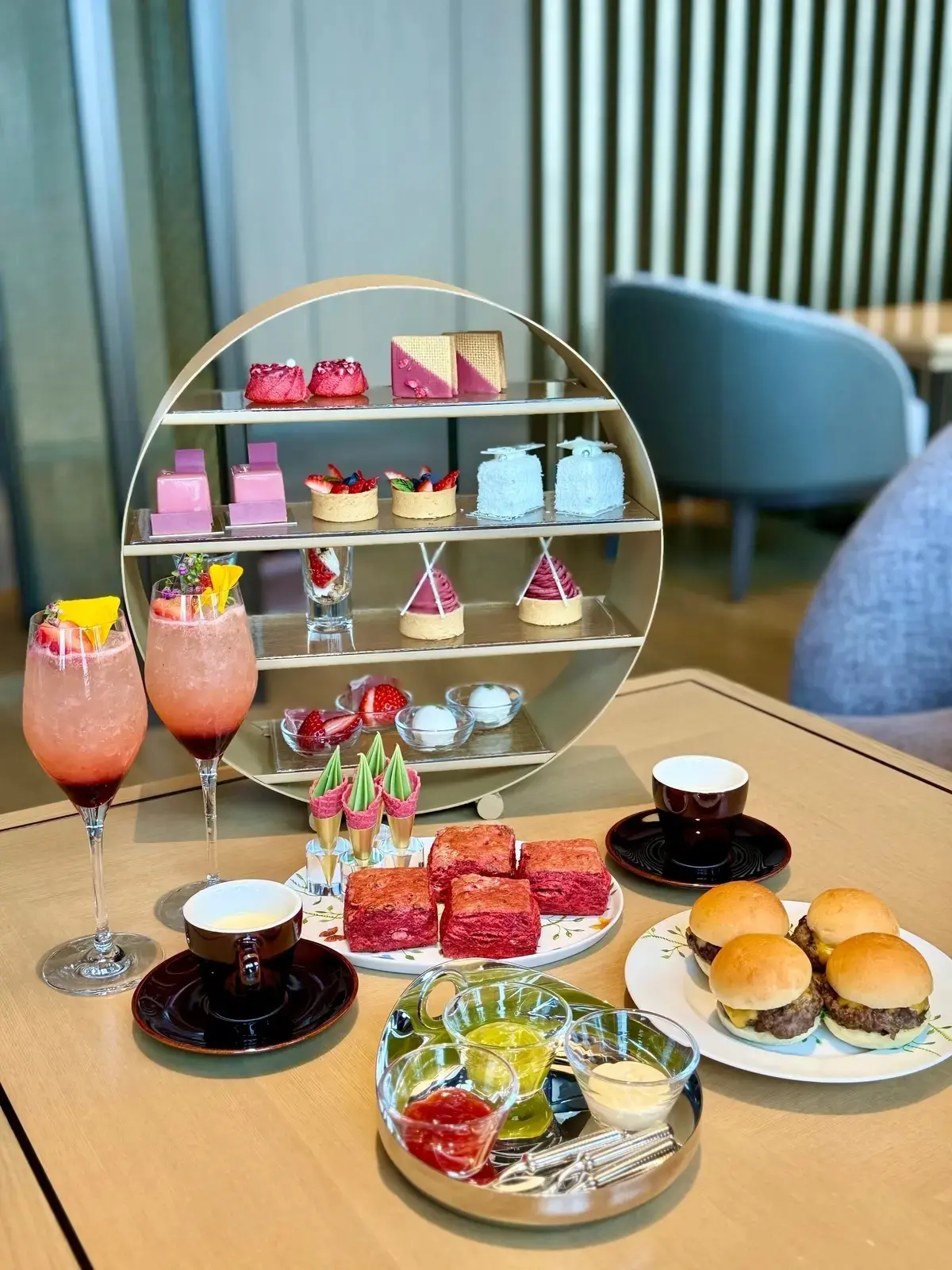 大阪ステーションホテル ストロベリーアフタヌーンティー