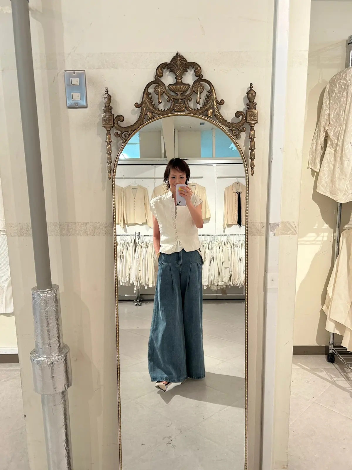 白ブラウスが約2000点『着て、見て、触の画像_9