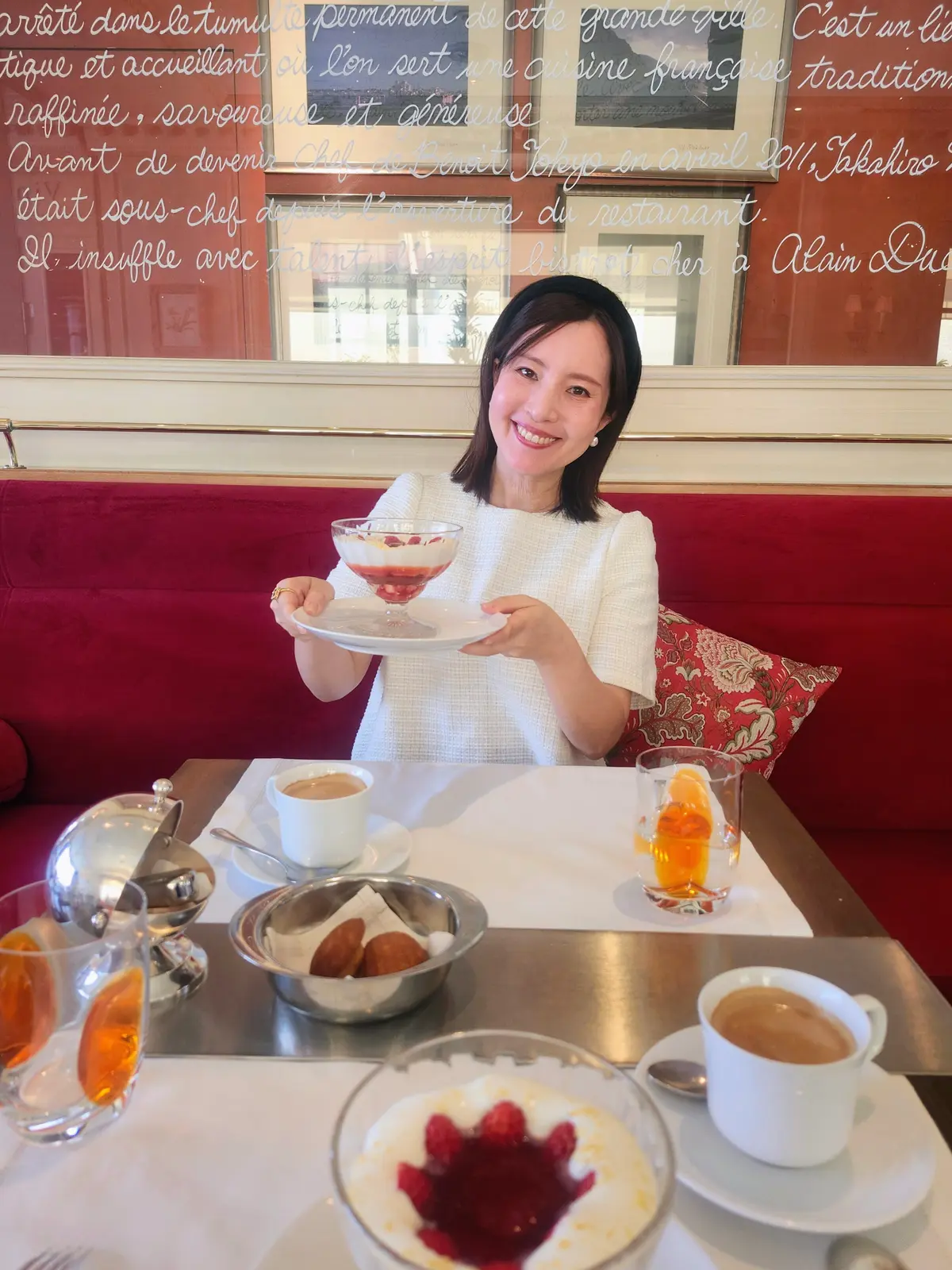 ブノワ、BENOIT 、アラン・デュカス、ビストロ、表参道ランチ、結婚記念日、夫婦時間、苺のクープ、苺スイーツ、パテドカンパーニュ、アルハンブラリング、40代ファッション、季節限定