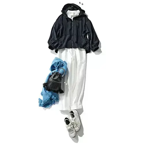 丸みのあるシルエットでフェミニンな着こなしにマッチ