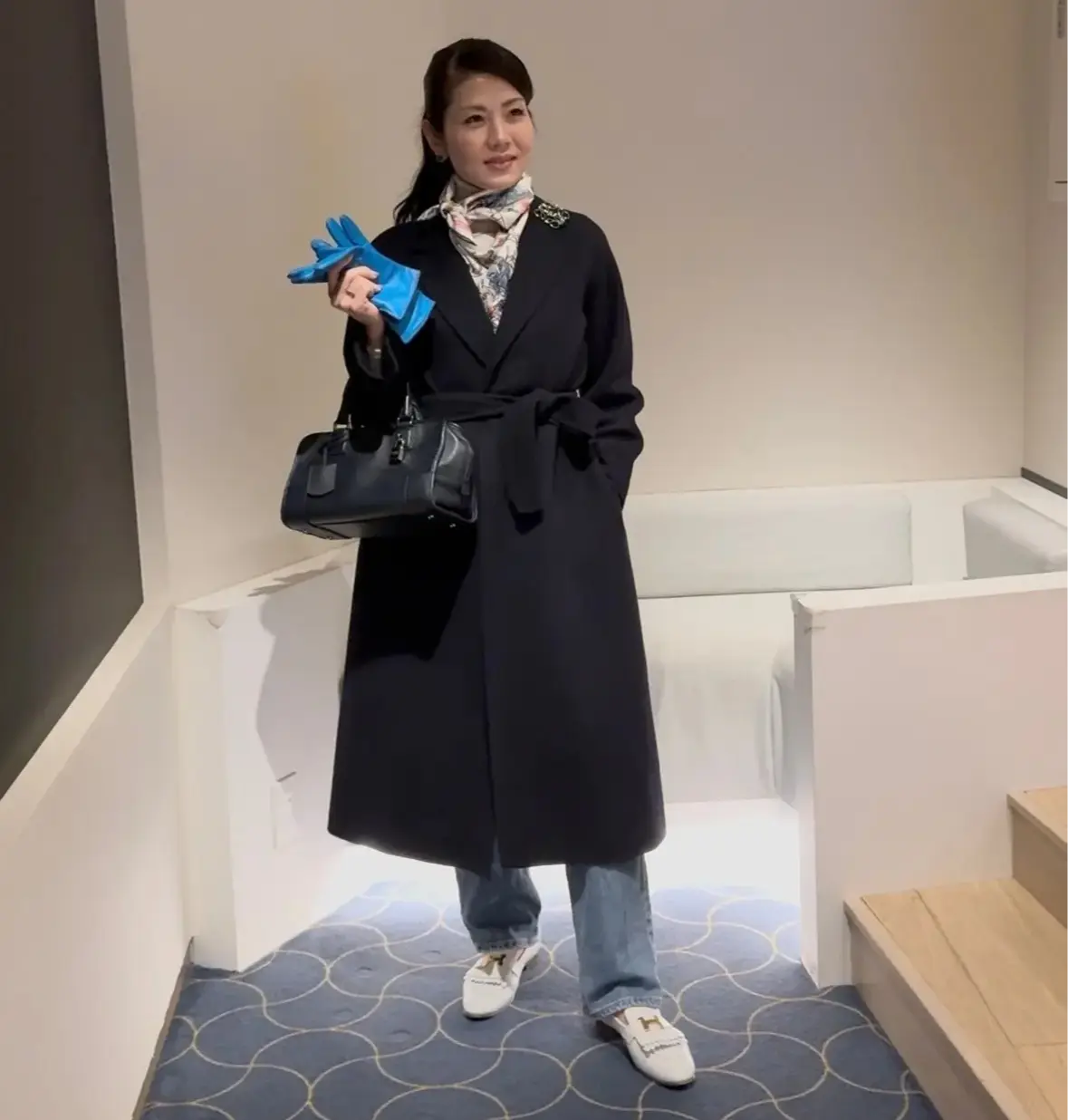 スカーフ　エルメス　デニムコーデ エクラ華組小泉雅恵さん　