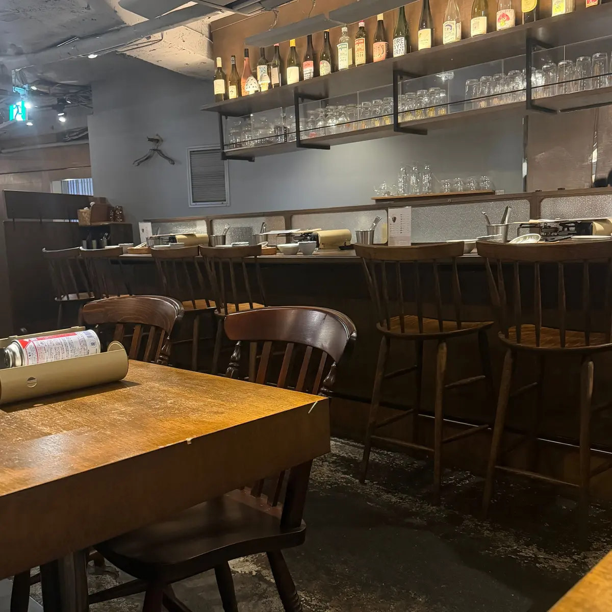 裏の山の木の子店内