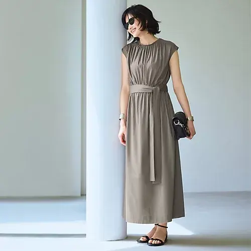 SLOANE×eclat 【別注】接触冷感マキシワンピース ￥26,400