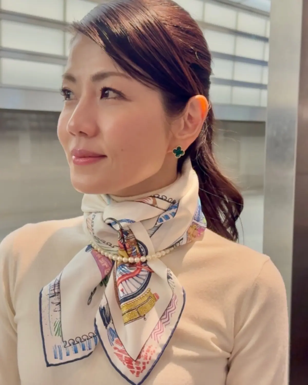 40代【HERMESスカーフ】×【デニムの画像_9