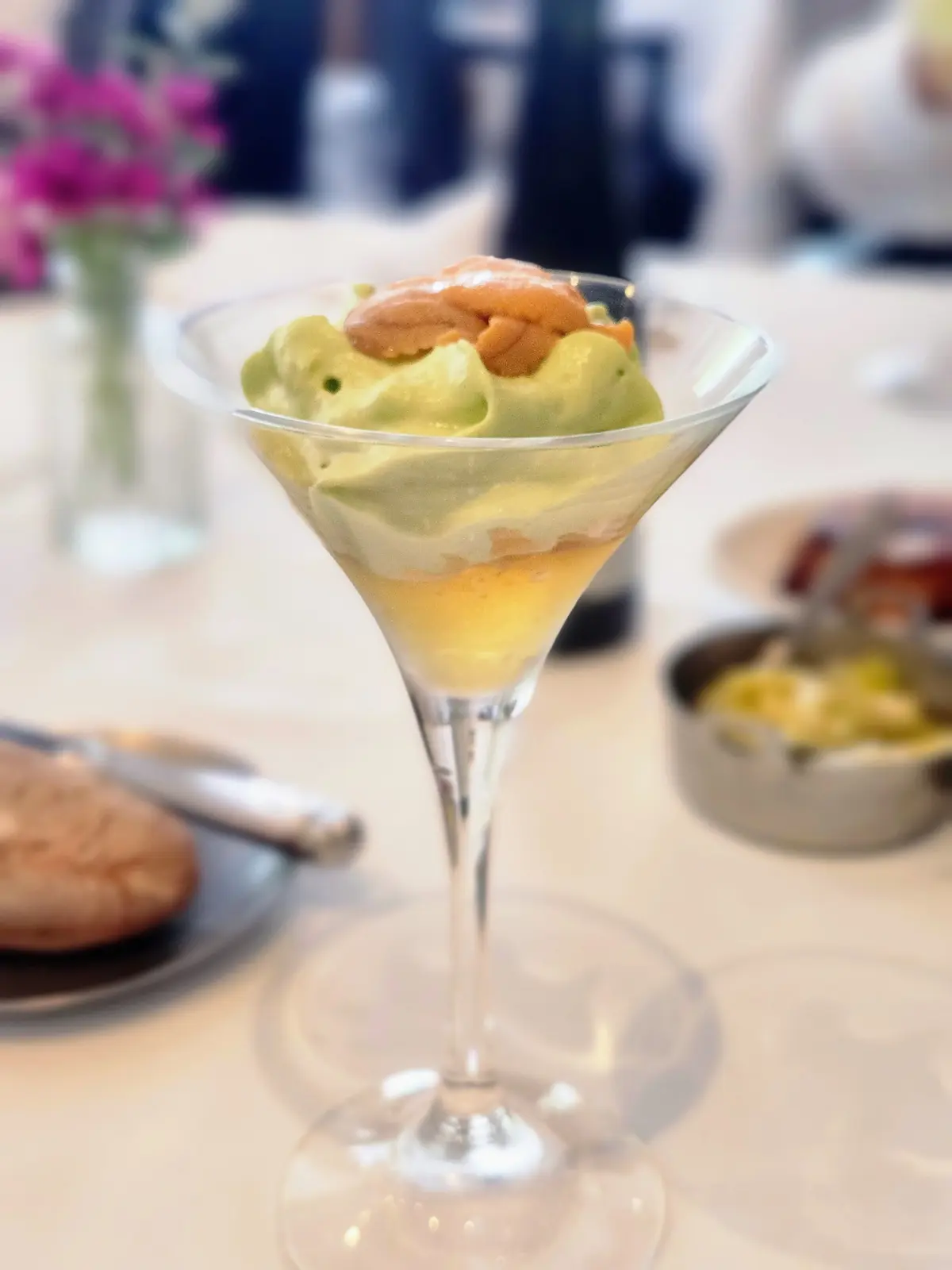 横浜ランチ、日本大通り、レストランアルティザン、ビストロ、フレンチ、40代ファッション、プリン、プリンアラモード、ステックフリット、初夏、