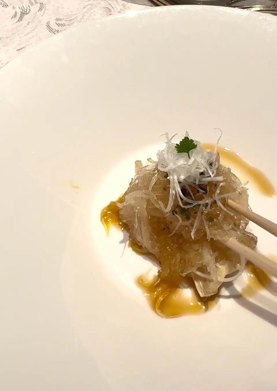 筑紫楼銀座店・ふかひれと湯葉の冷製