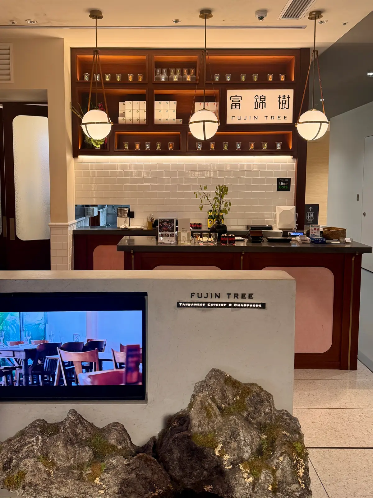 ZARAのキャップで攻略。海外マダム風「の画像_3