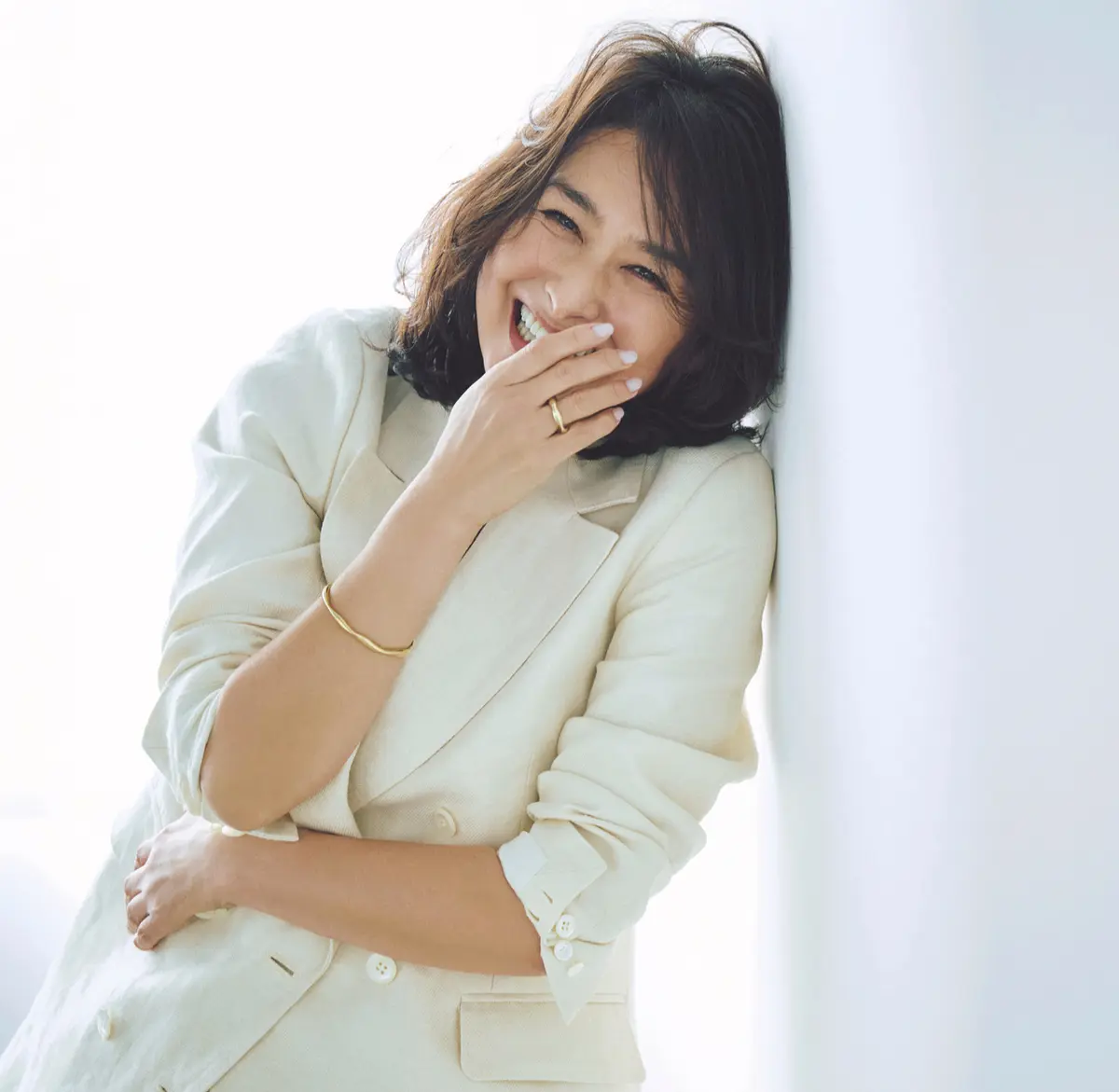 モデル　亜希　インタビュー　私にとって 「ウェルビーイング」とは ＂人生を本音で生きる＂こと！