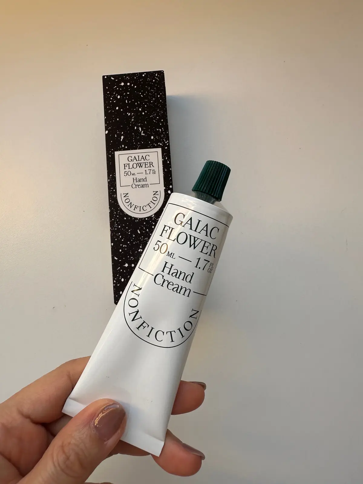 韓国コスメ　NONFICTION ライフスタイルビューティーブランド　ノンフィクション　香り　ハンドクリーム