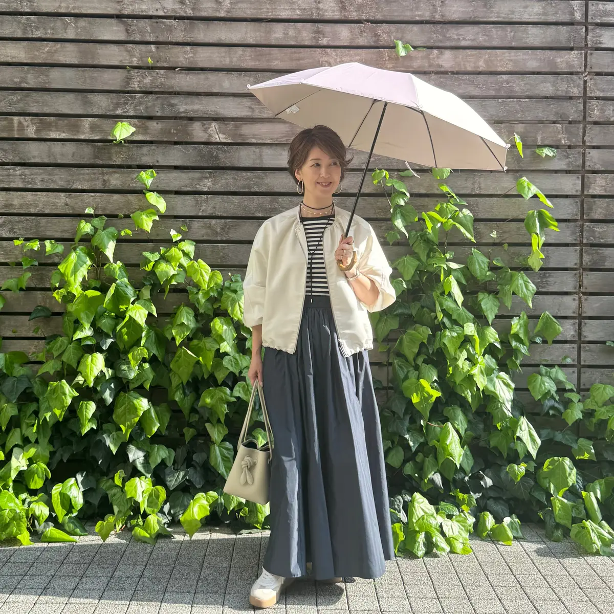 エクラ 華組　根本有加里さん　50代　UV対策　紫外線　日傘