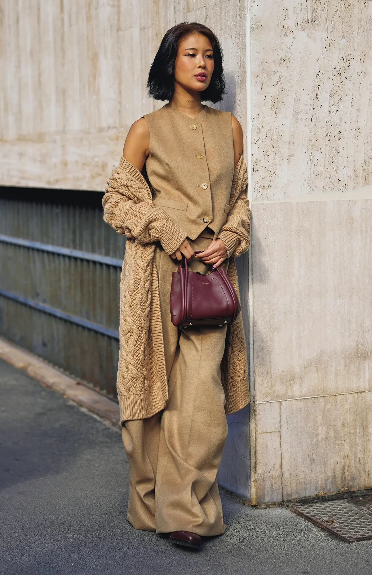 ベストは素肌に直接着る