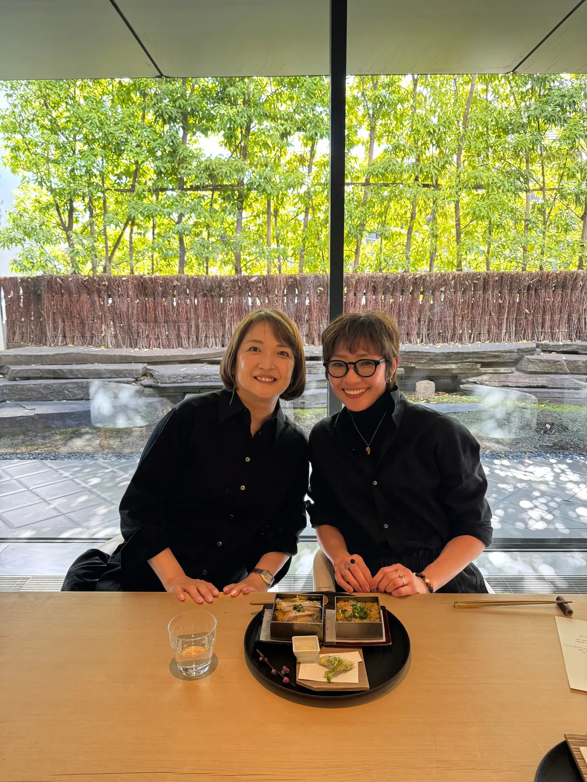 茶洒 金田中　梅澤千佳子　細谷奈弓