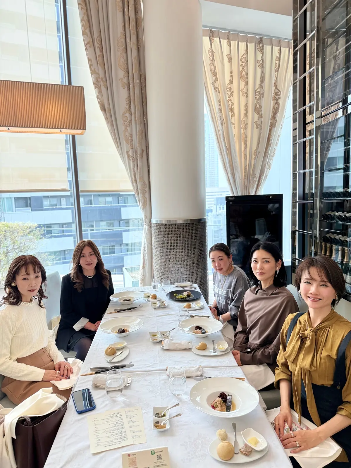 大阪　梅田　アルモーニアンブラッセ大阪　大阪ランチ　梅田ランチ　ホテルランチ　リヨン　フレンチレストラン　　ランチ　バースデー　お誕生日　女子会　