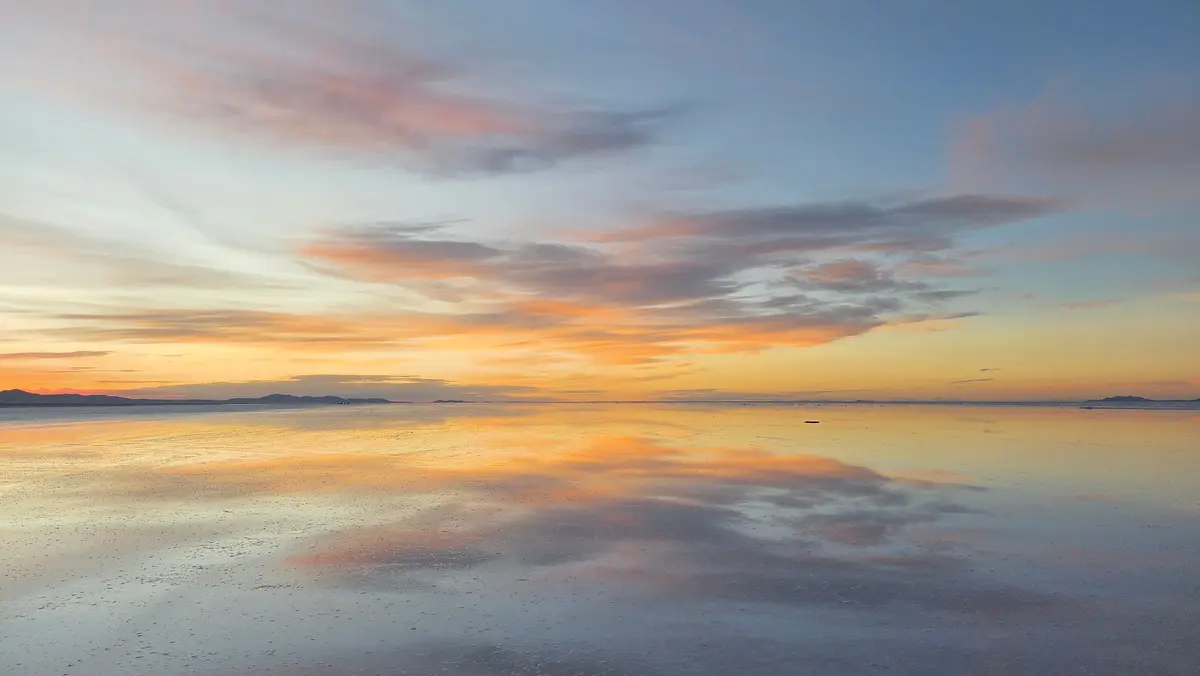 初日の出はウユニ塩湖での画像_2
