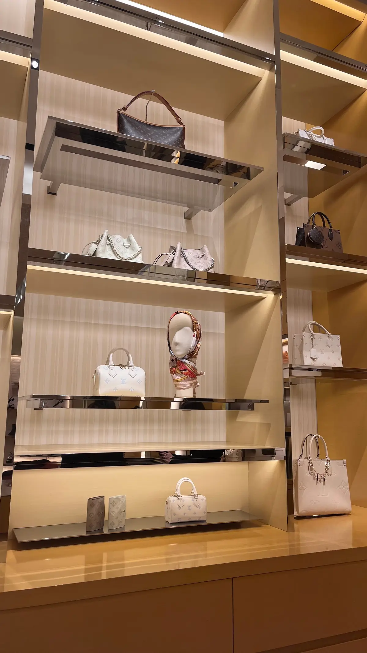 春に向けて新しいバッグを購入しました🌸の画像_2