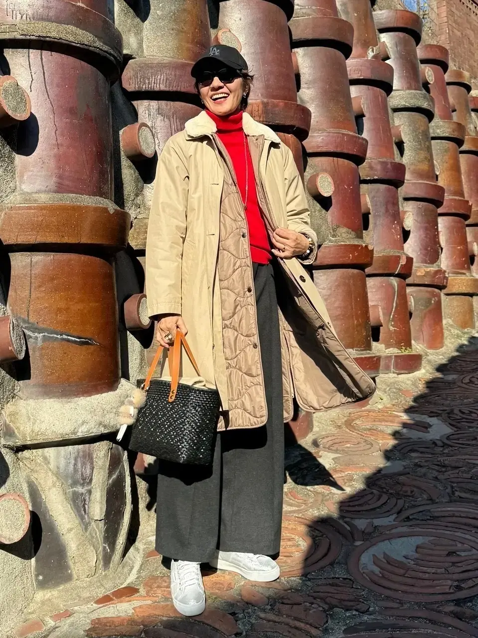 【ユニクロ パンツ・インナー・ニット／GUトップス愛用】エクラ華組  細谷奈弓さん ユニクロパンツ　やきもの散歩道　散策